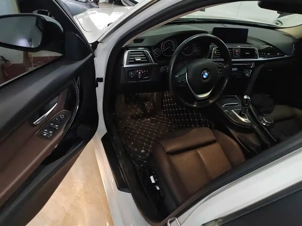 BMW 3 Series 2019 320Li Fashion Type фото 16