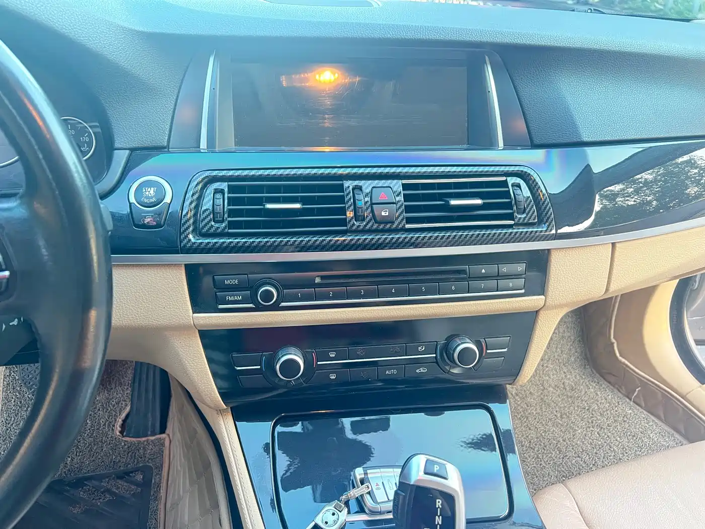 BMW 5 Series 2013 520Li Elegance фото 21