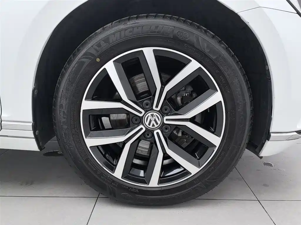 Volkswagen Weilan 2018 380TSI 2WD Comfort Edition фото 17