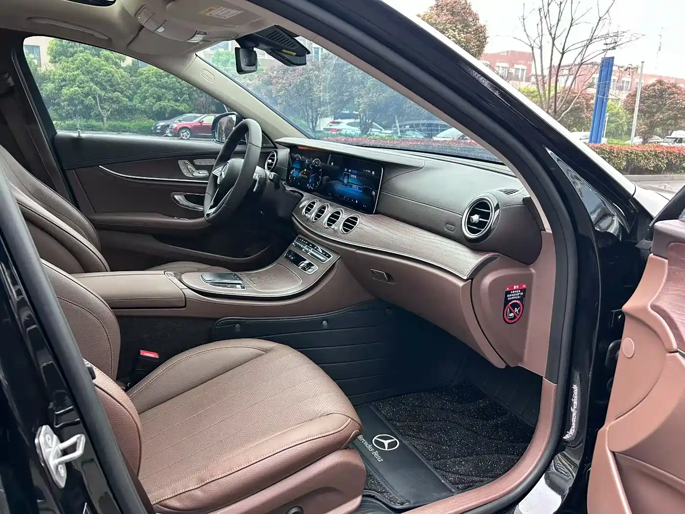 Mercedes-Benz E-Class 2021 E 300 L Fashion фото 5