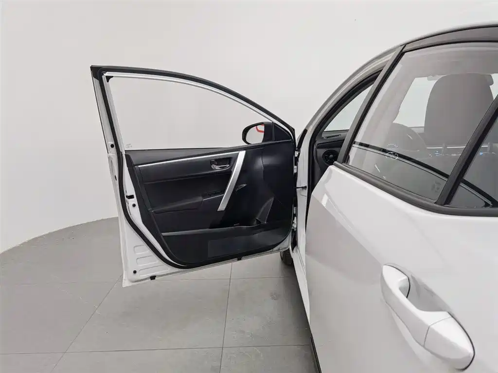Toyota Levin Twin Engine E+ 2019 1.8PH GS E-CVT Elite Edition фото 8