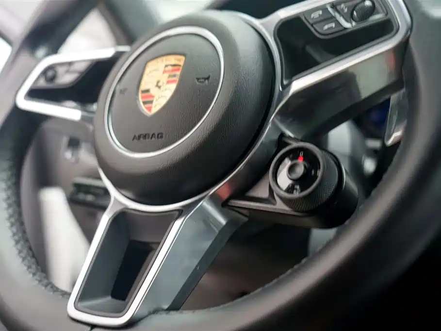 Porsche Macan 2020 Macan Turbo 2.9T фото 19