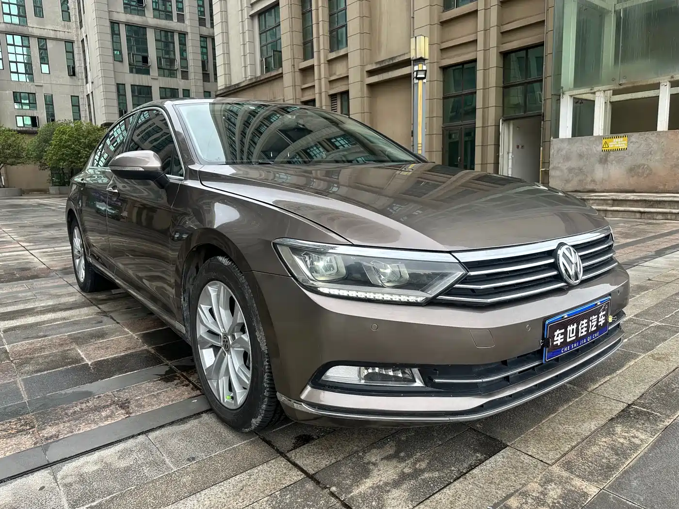 Volkswagen Magotan 2017 330TSI DSG Luxury фото 8