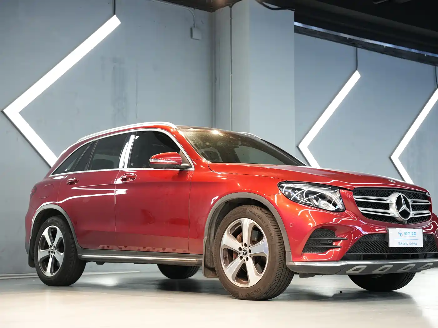 Mercedes-Benz GLC 2017 GLC 260 4MATIC Luxury фото 3