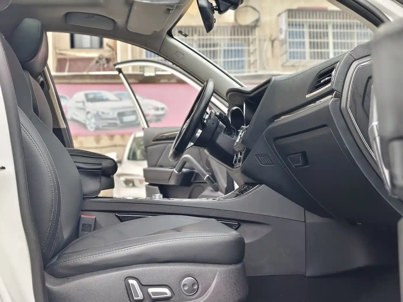 Zotye T600 2016 2016 Sport 2.0T DCT Luxury