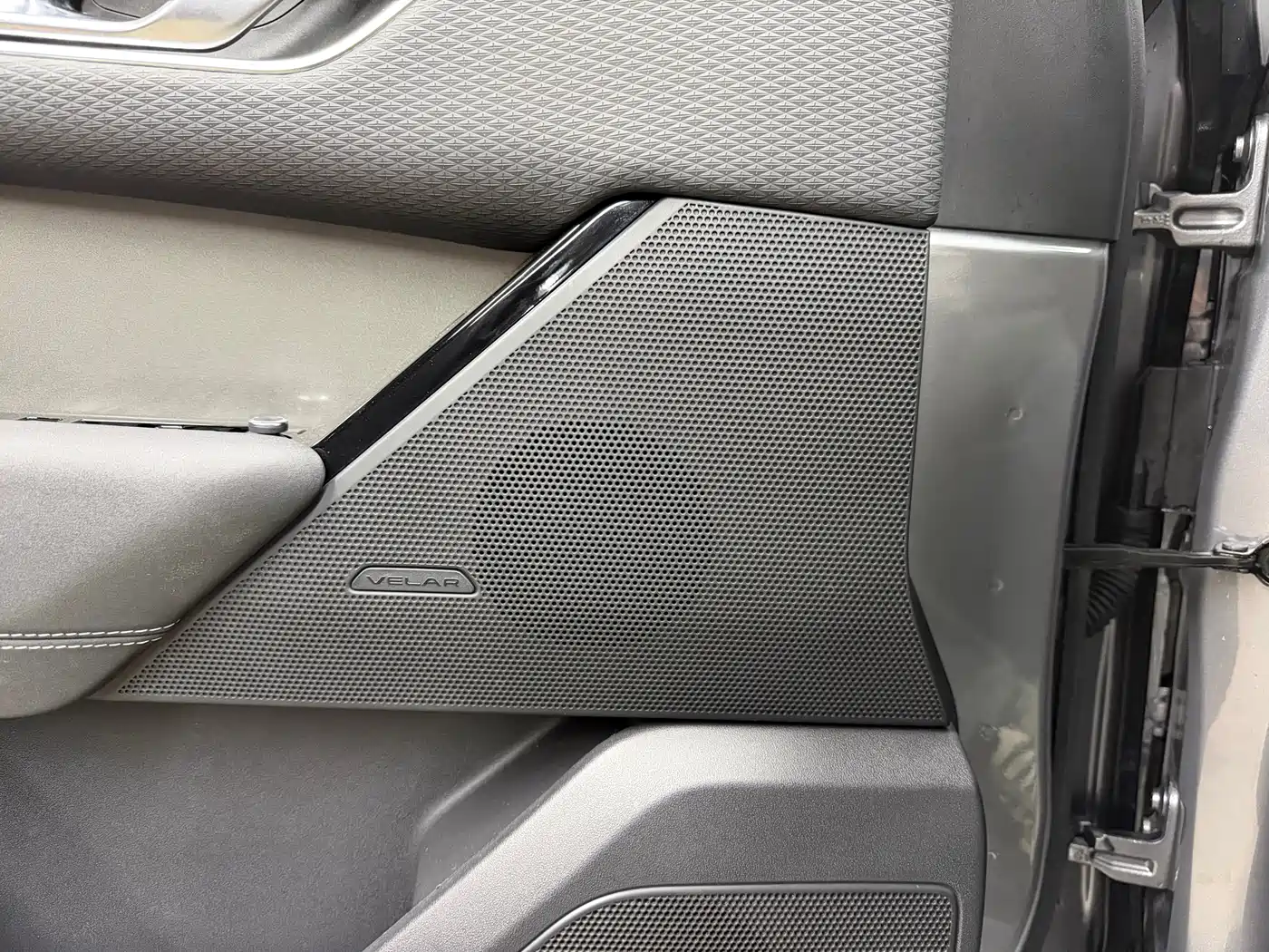 Land Rover Range Rover Velar 2021 P250 фото 18