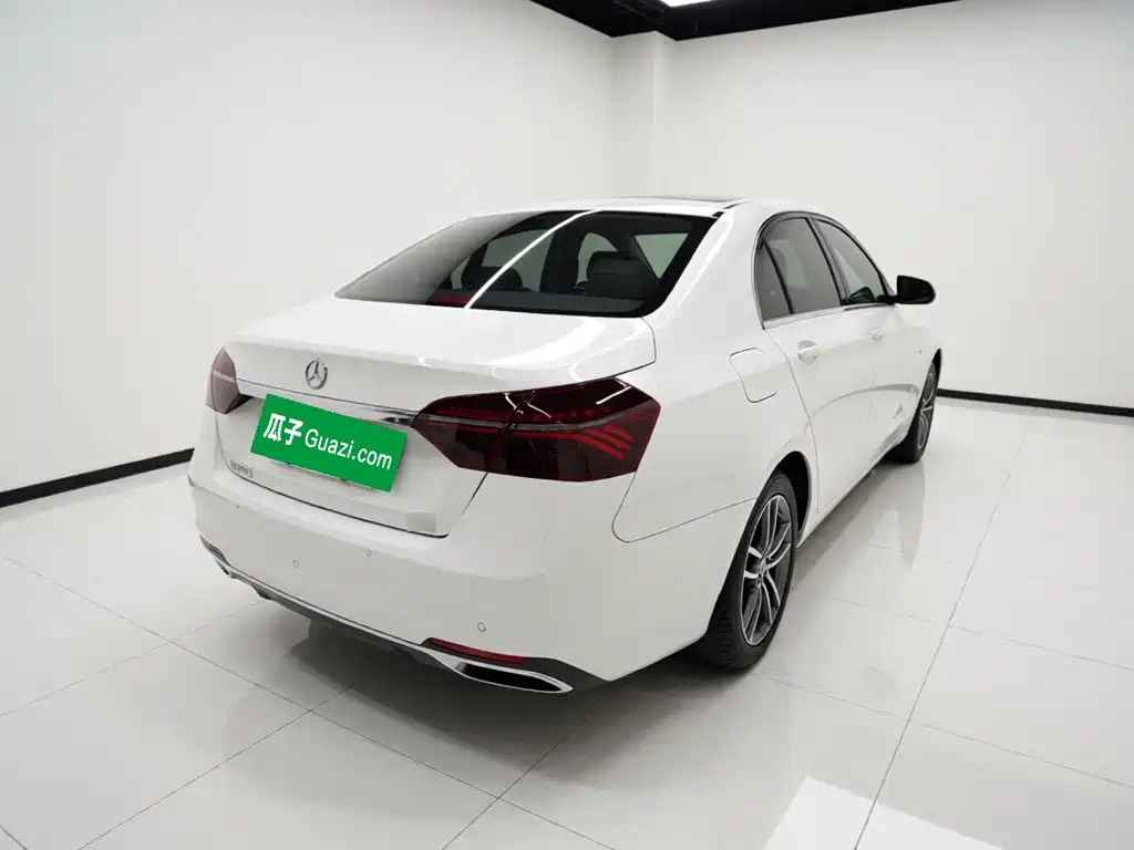 Фото 6 - Geely Emgrand