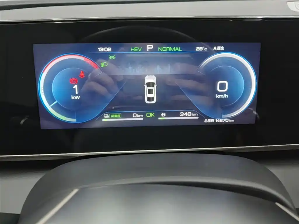 BYD Qin L 2024 DM-i 80KM Superior фото 12