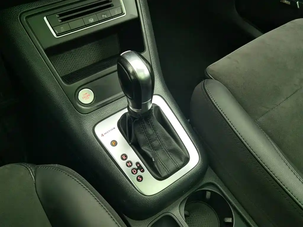 Volkswagen Tiguan 2015 2.0TSI Automatic 4WD Flagship фото 13