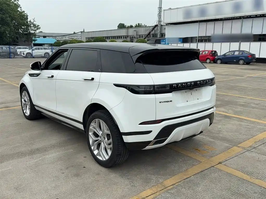 Land Rover Range Rover Evoque 2021 Range Rover Evoque L 200PS R-Dynamic Standard Elite Edition фото 5