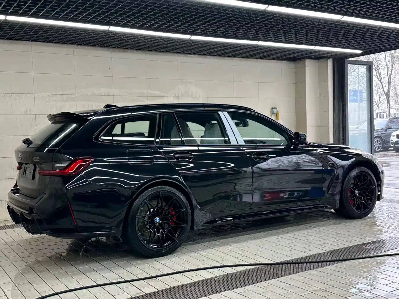 BMW M3 2026 BMW M3 Touring M xDrive Competition фото 9