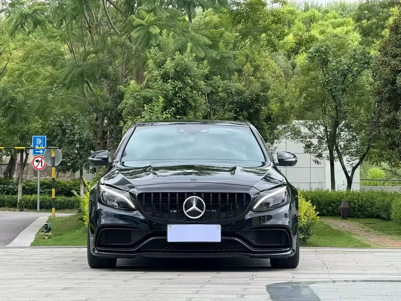 Mercedes-Benz C-Class AMG 2017 AMG C 63 S фото 2