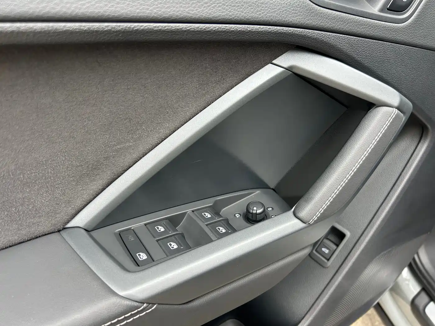Audi Q3 2024 35 TFSI Fashion Sport фото 20