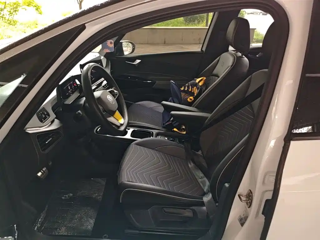 Volkswagen ID.3 2024 Pure Smart Edition фото 15