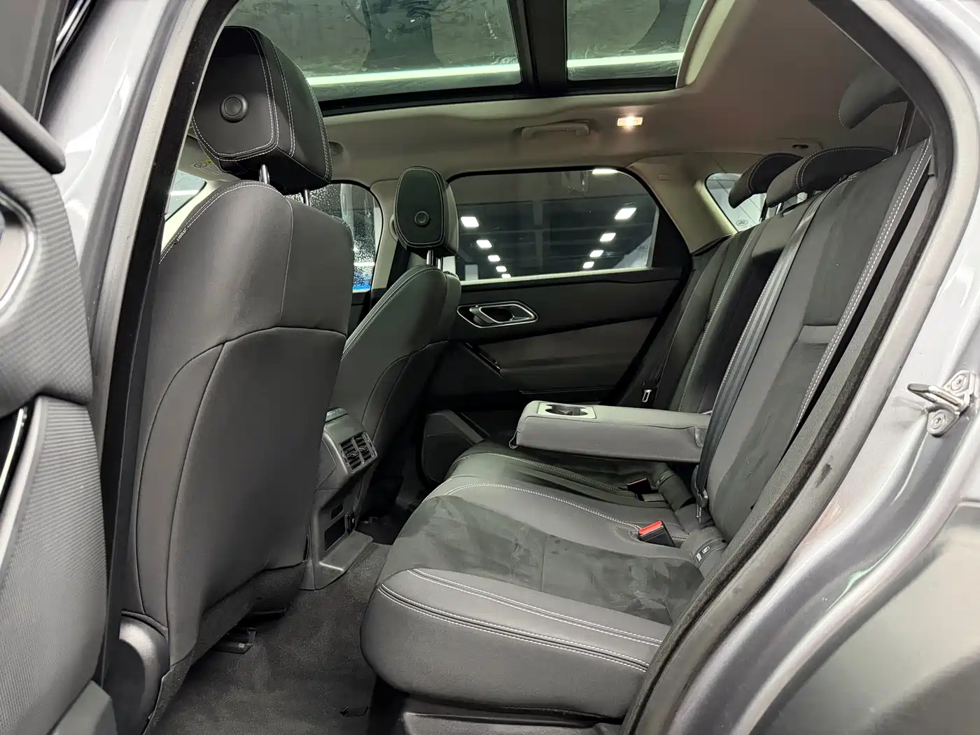Land Rover Range Rover Velar 2021 P250 фото 5