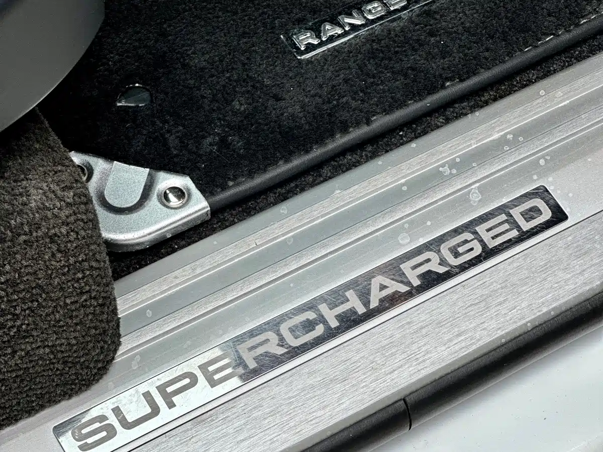 Photo 54 - Land Rover Range Rover