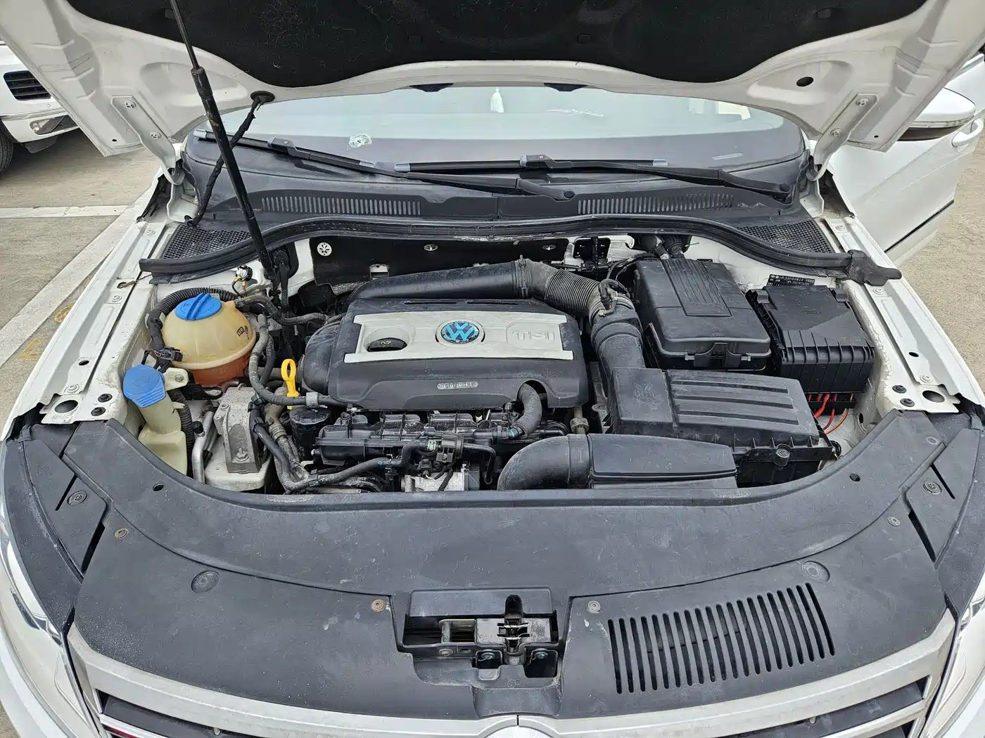 Volkswagen FAW-Volkswagen CC 2016 Model 1.8TSI Premium фото 20