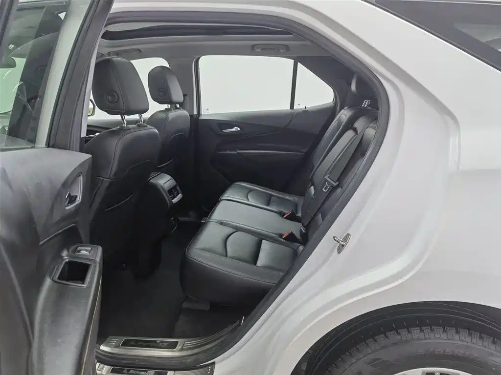 Chevrolet Equinox 2019 535T Auto Galloping Edition China V фото 15