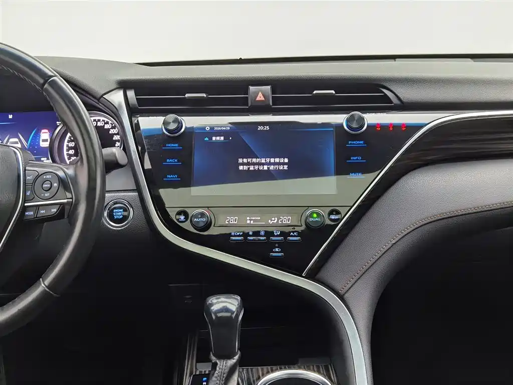 Toyota Camry 2019 Facelift 2.0G Luxury Edition фото 12
