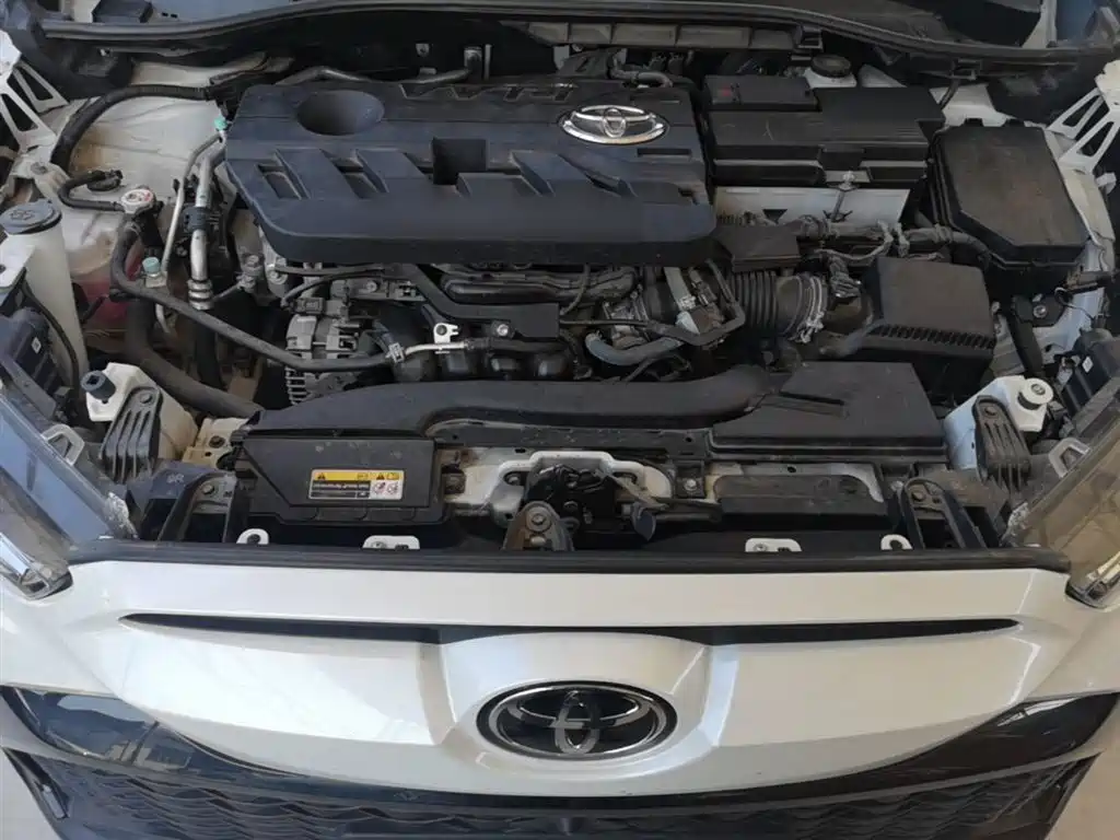 Toyota Frontlander 2023 2.0L CVT Leading Edition фото 20