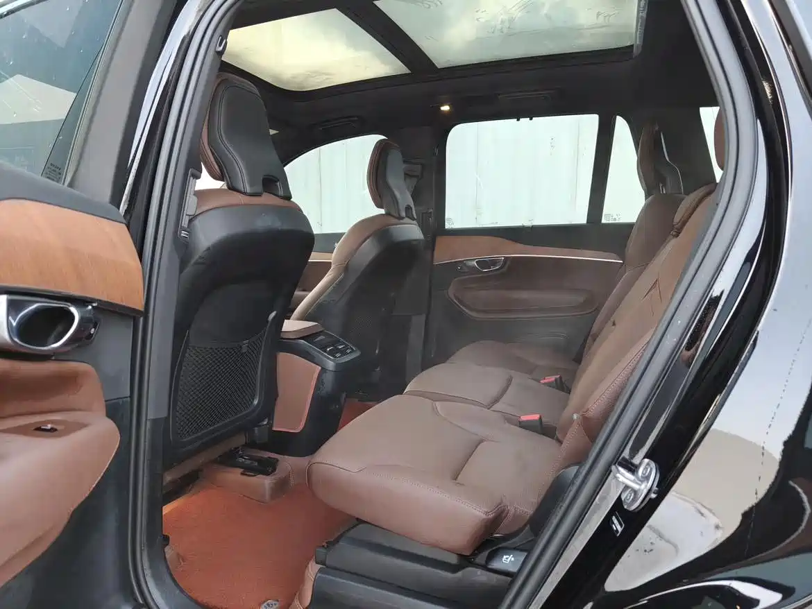Volvo XC90 2025 2024 B6 Elegance Luxury 7-Seater