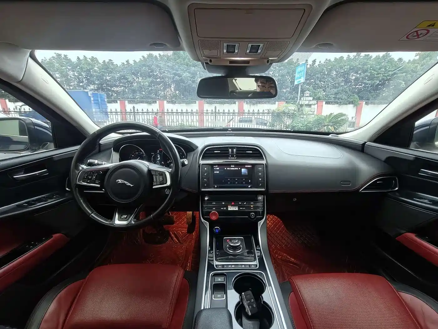 Jaguar XE 2017 2017 2.0T 200PS R-Sport