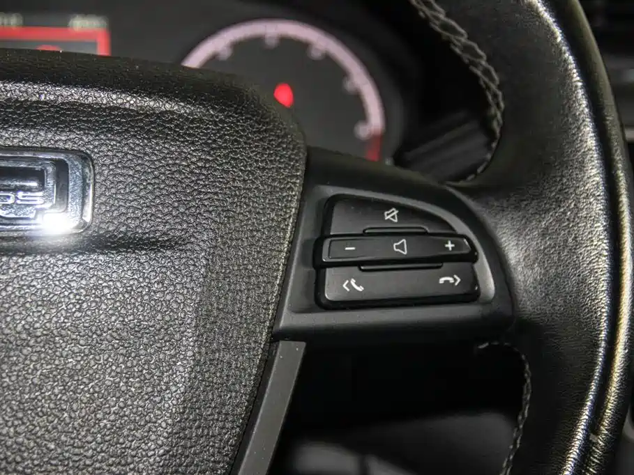 Qoros 5 2019 2018 Facelift 1.6T Automatic Leading