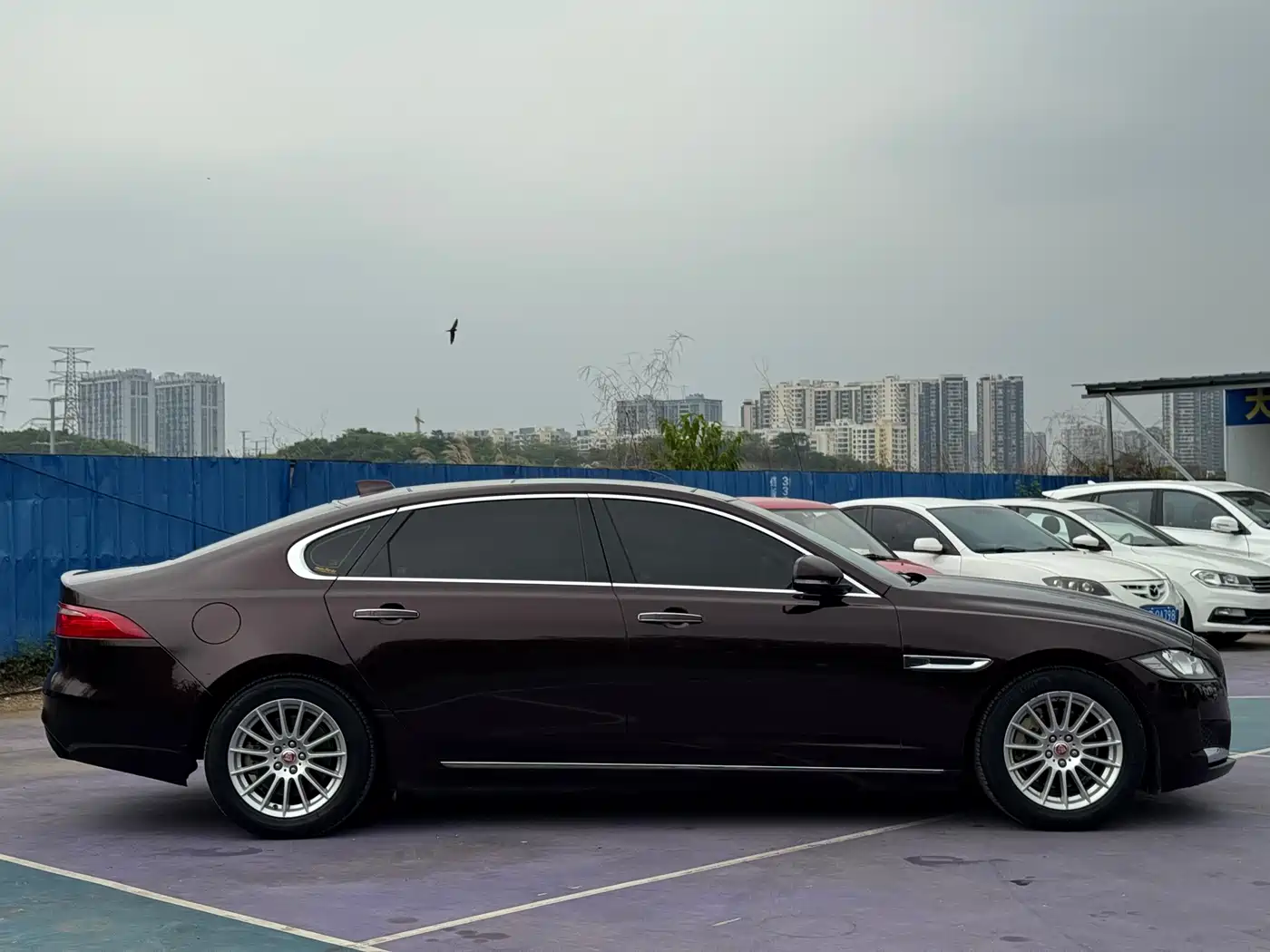 Jaguar XFL 2017 XFL 2.0T 200PS Luxury Edition фото 4
