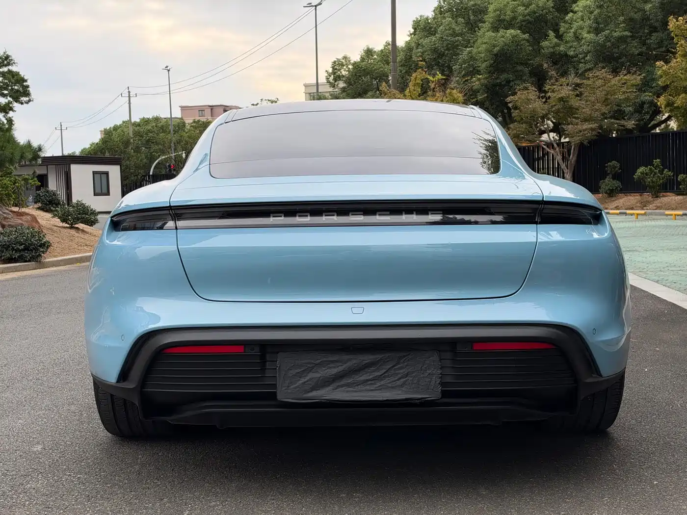 Porsche Taycan 2021 2020 Taycan