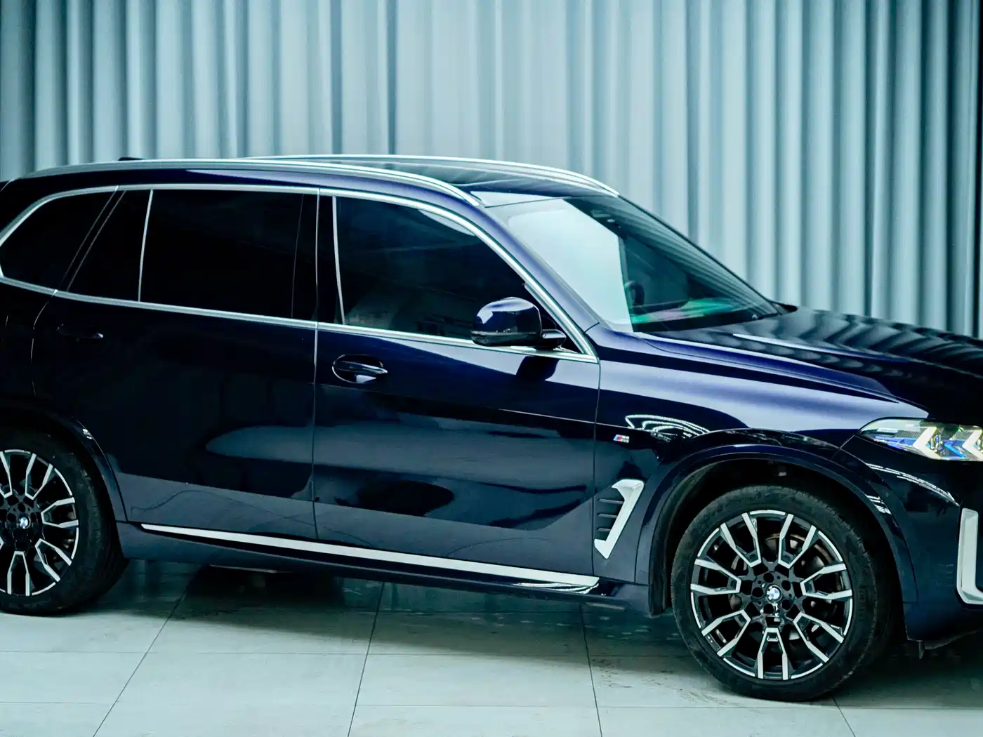 BMW X5 2023 xDrive 40Li M Sport Package фото 5