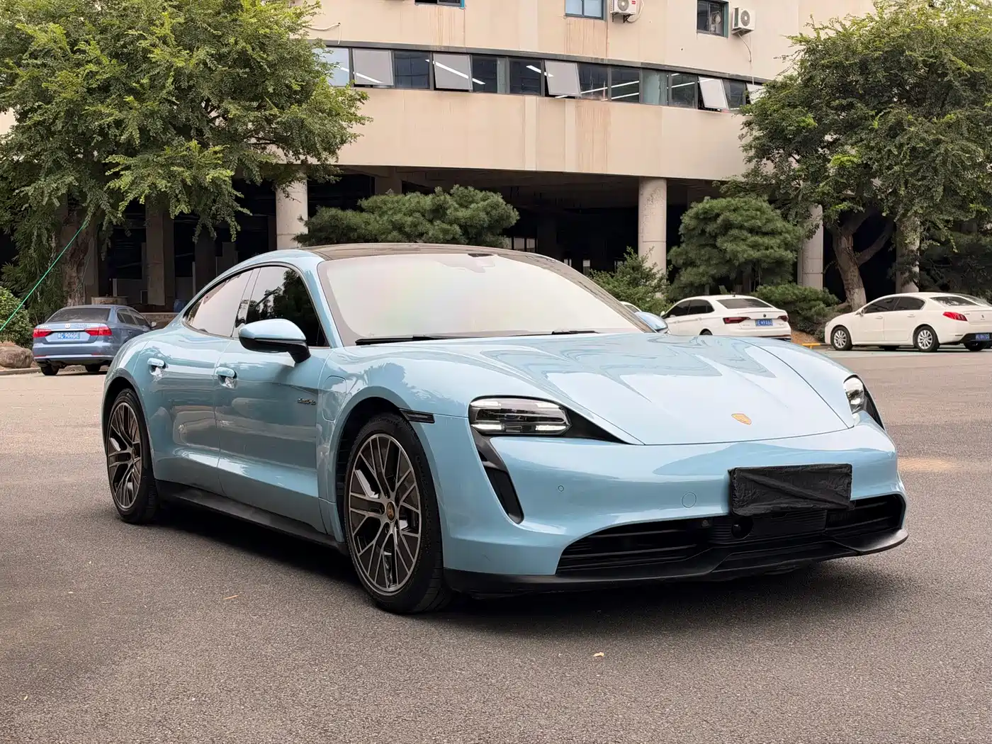 Porsche Taycan 2021 2020 Taycan