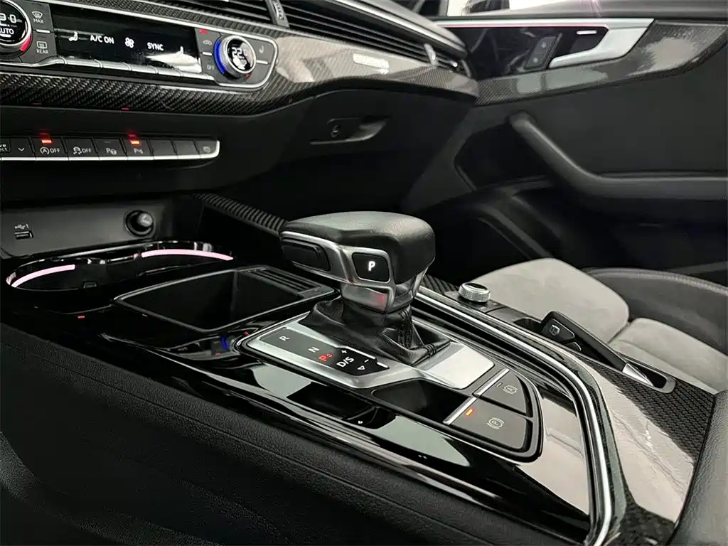 Audi A4L 2022 45 TFSI quattro Premium Dynamic фото 11