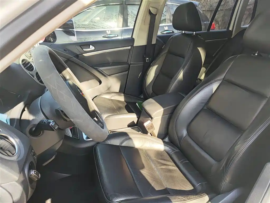 Volkswagen Tiguan 2013 1.8TSI Automatic 2WD Luxury Model фото 8