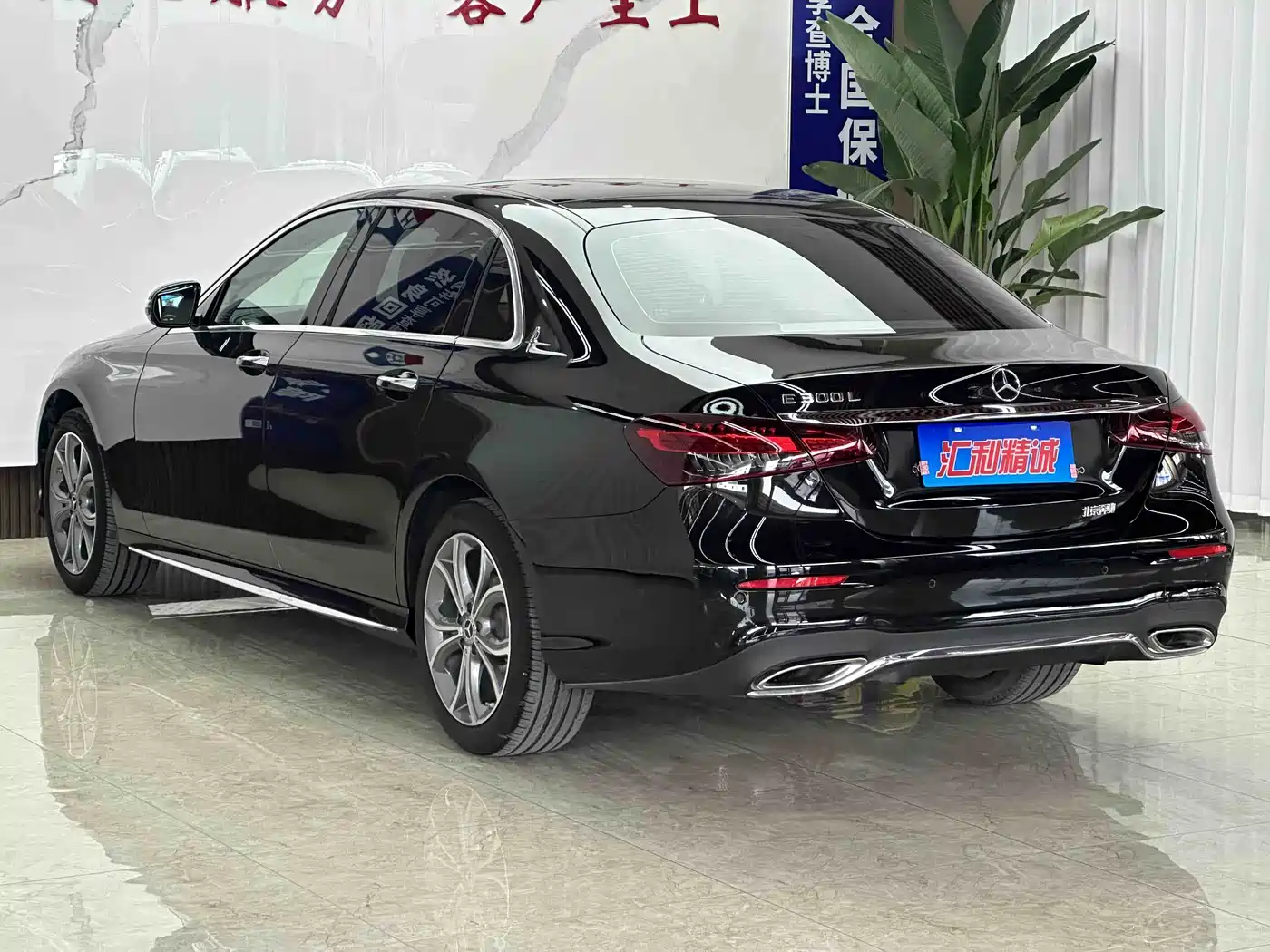 Mercedes-Benz E-Class 2022 E 300 L Sport Fashion фото 6