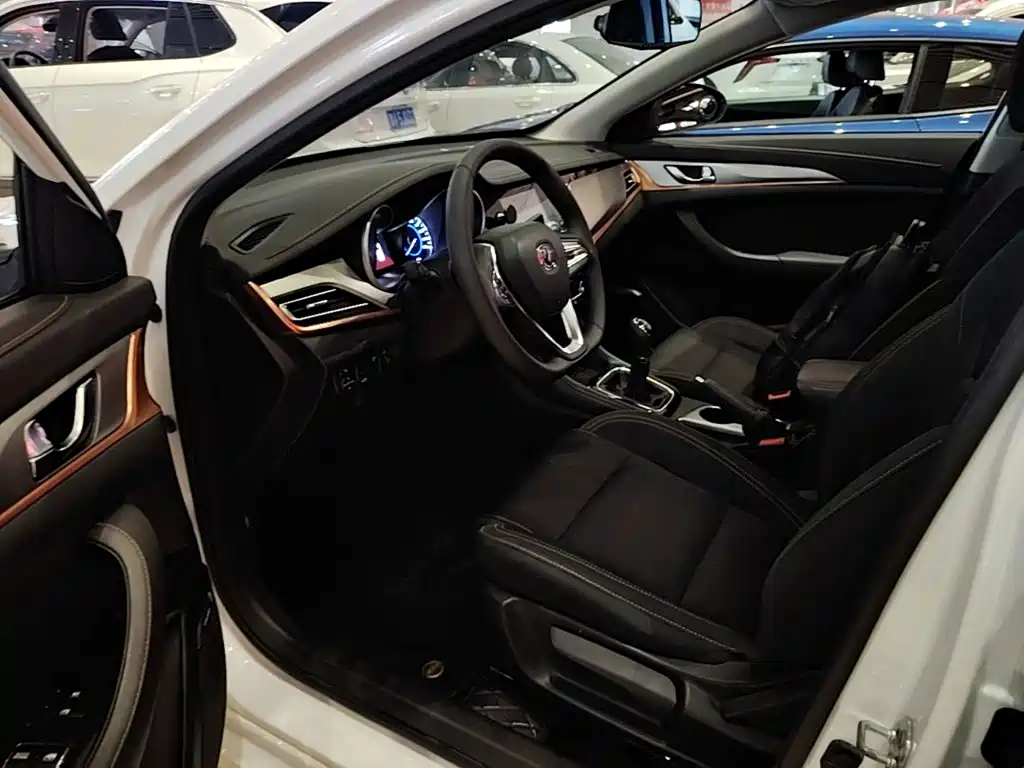 Changan Eado XT 2019 2018 1.6L GDI Manual Trendy Version China V