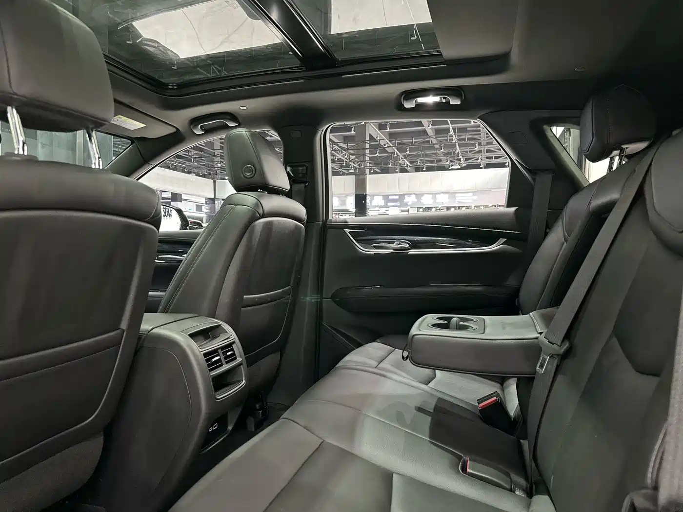 Cadillac XT5 2021 2.0T 2WD Luxury Edition фото 14