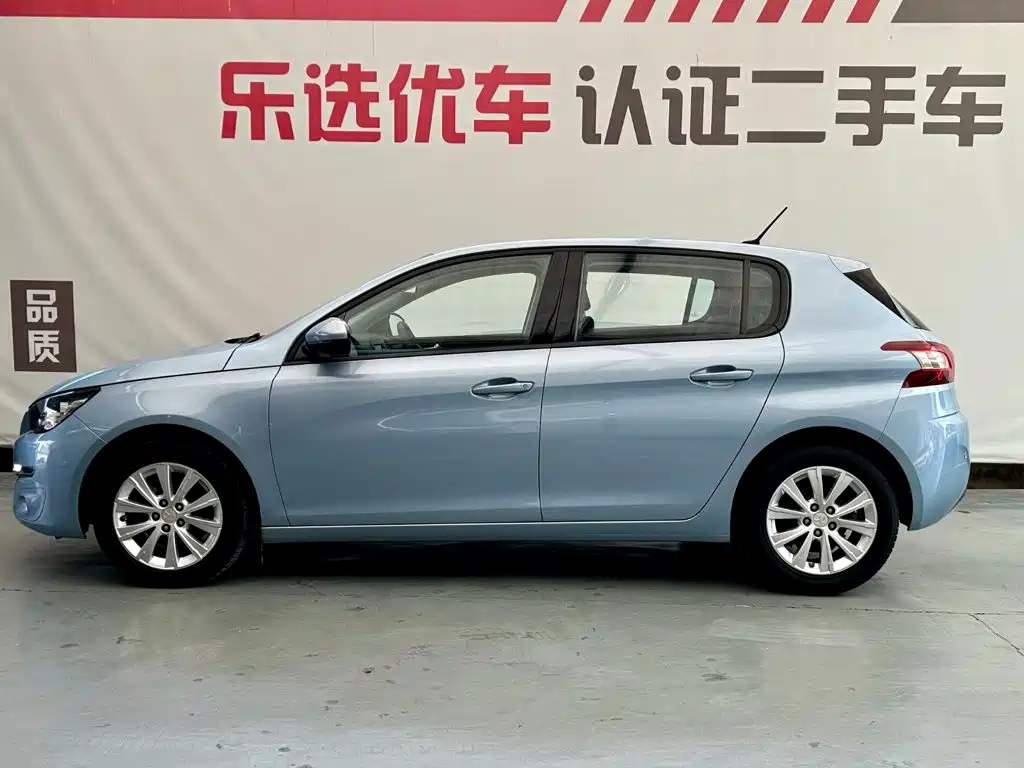 Фото 3 - Peugeot 308S