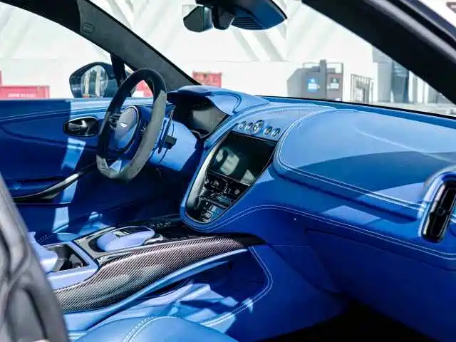 Aston Martin DBX 2021 2021 4.0T V8 Realm of Simplicity