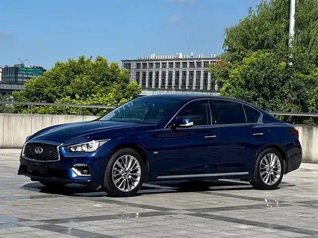 Infiniti Q50L 2018 2.0T Premium Edition China V — фото 1