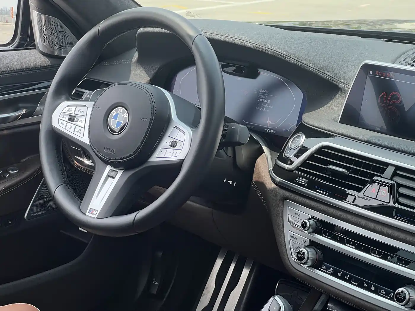 BMW 7 Series 2022 740Li xDrive Executive M Sport Package фото 13