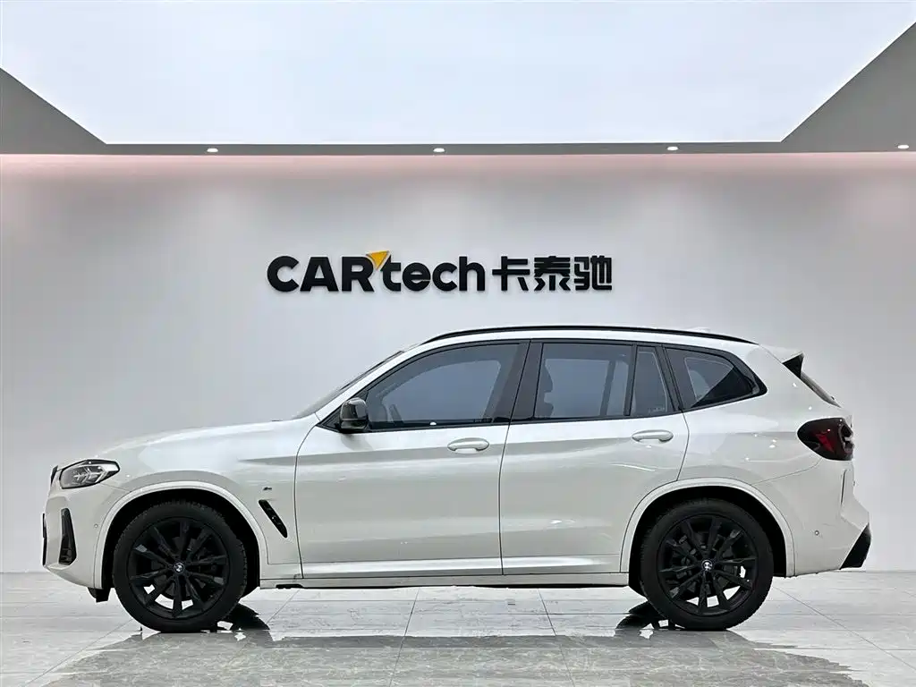 BMW X3 2022 Facelift xDrive30i Leading M Shadow Edition фото 2