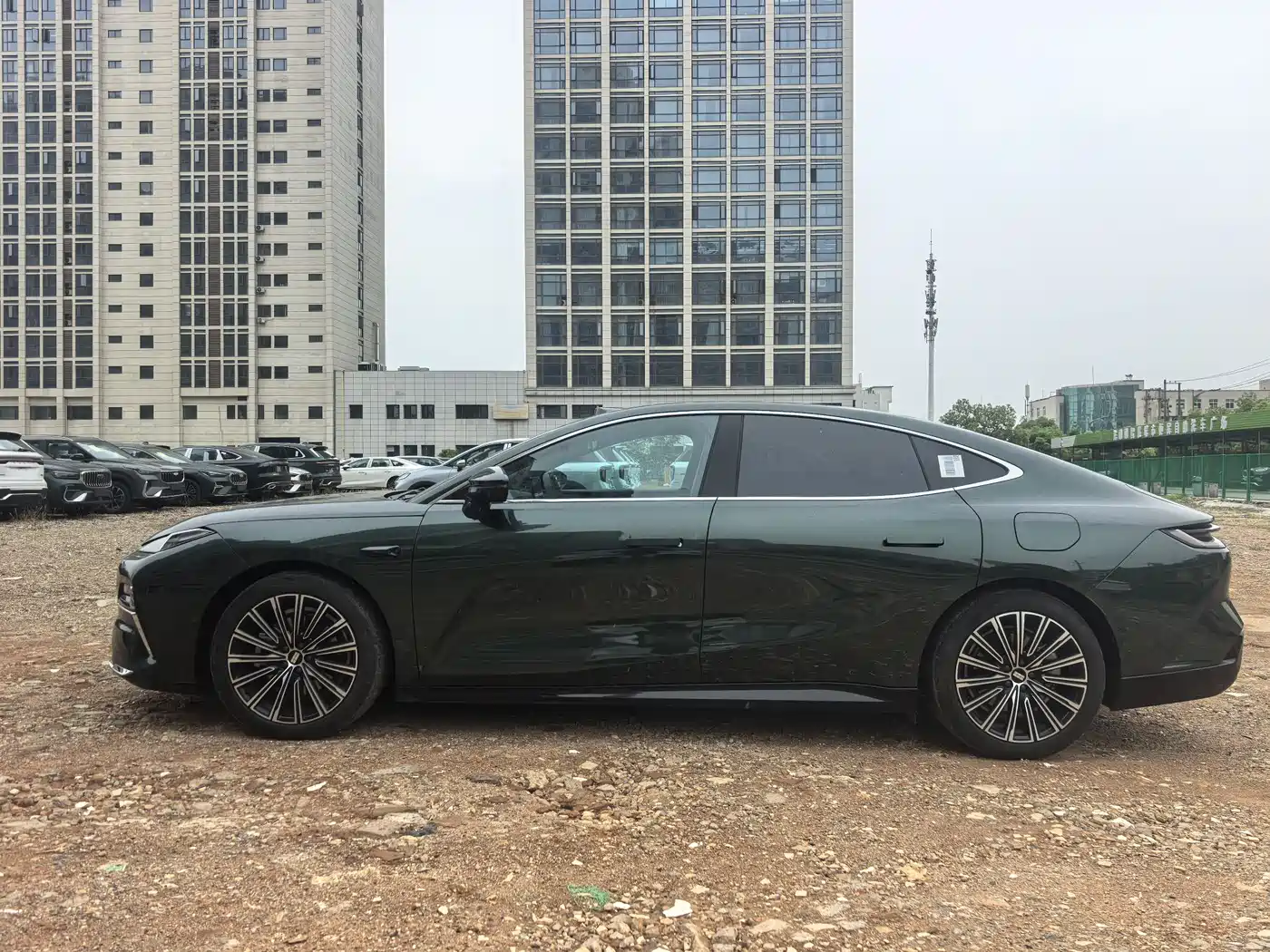 Geely Galaxy Galaxy Xingyao 8 2025 130km EM-P Explorer Edition фото 2