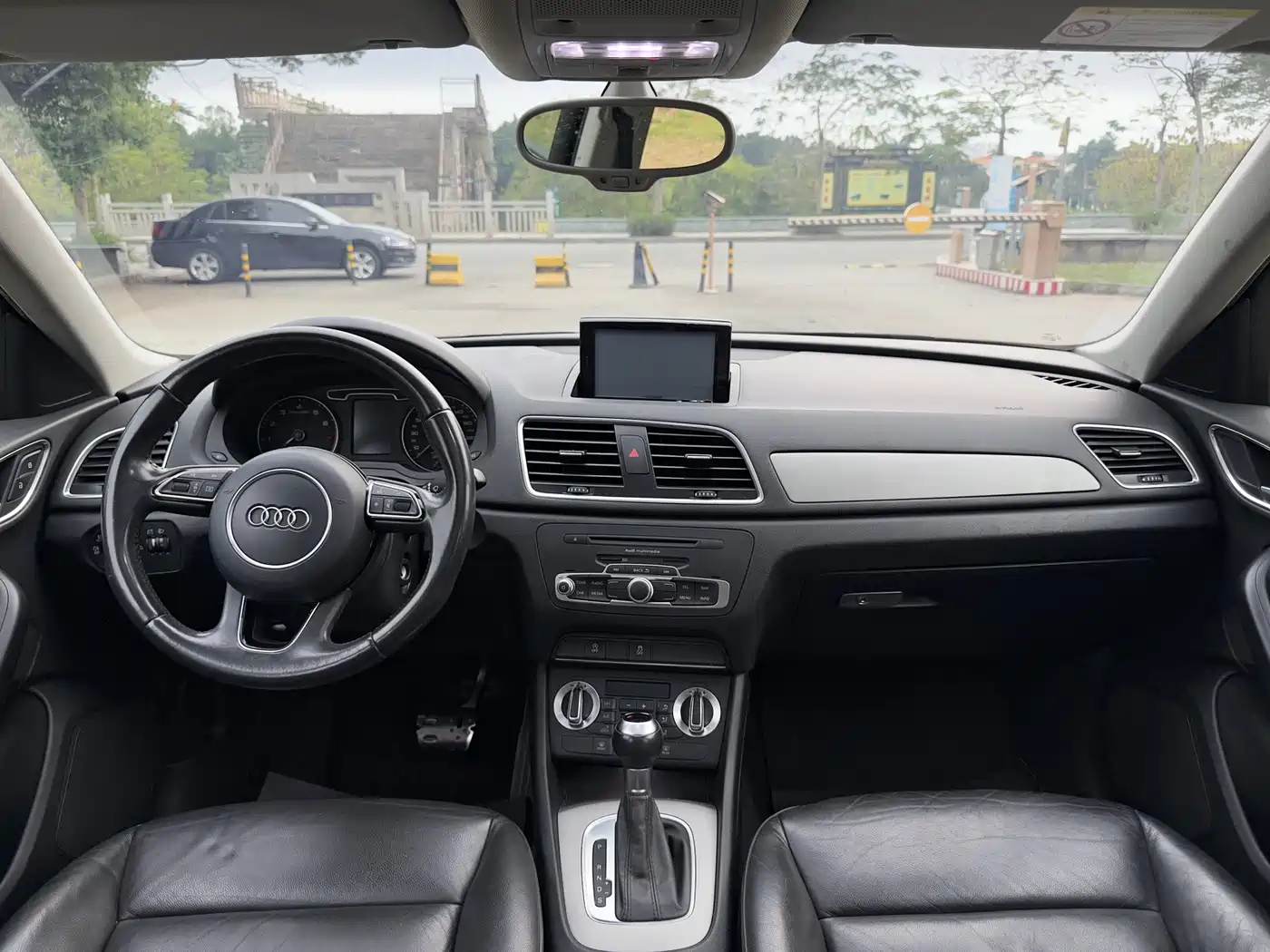 Audi Q3 2015 30 TFSI Progressive фото 18