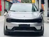 Фото 2 - Lynk & Co 05