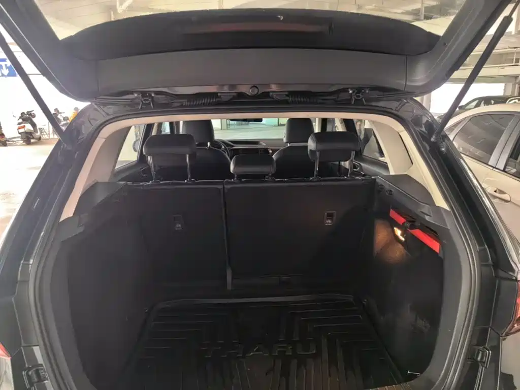 Фото 21 - Volkswagen Tharu