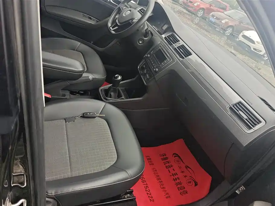 Volkswagen Santana 2019 1.5L Manual Comfort Edition China V фото 8