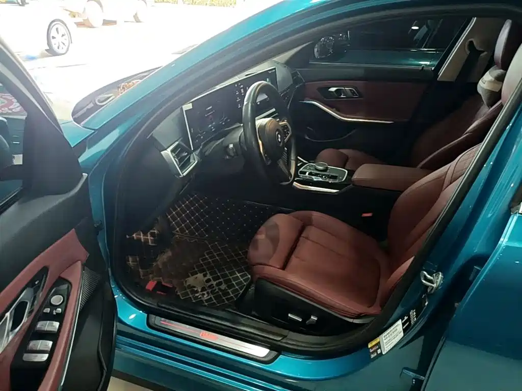 BMW i3 2022 eDrive 35 L фото 16