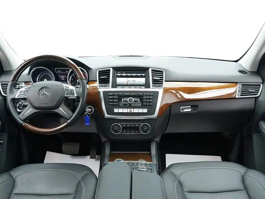 Mercedes-Benz M-Class 2014 ML 400 4MATIC Luxury фото 14