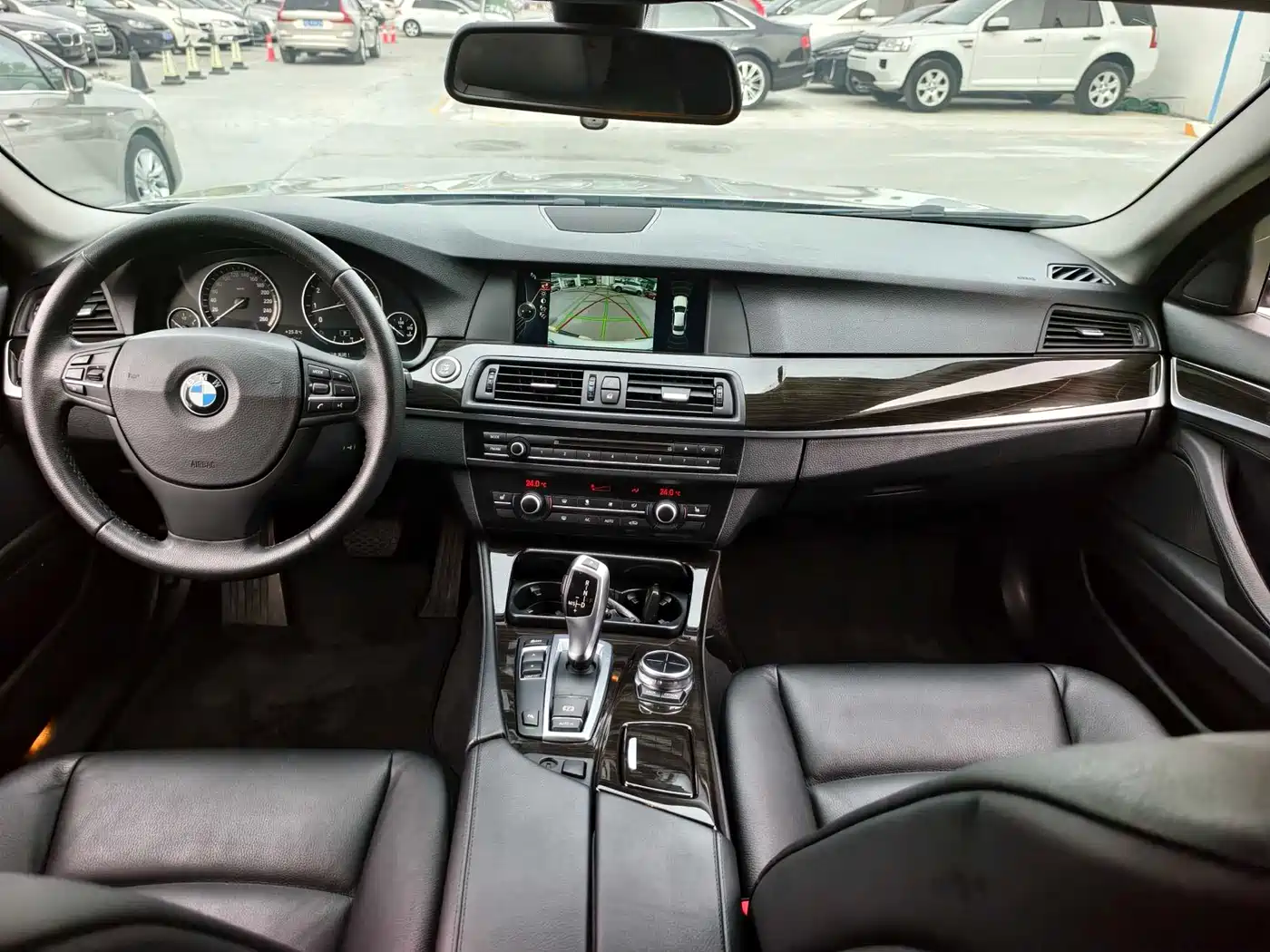BMW 5 Series 2012 535Li Leadership фото 14