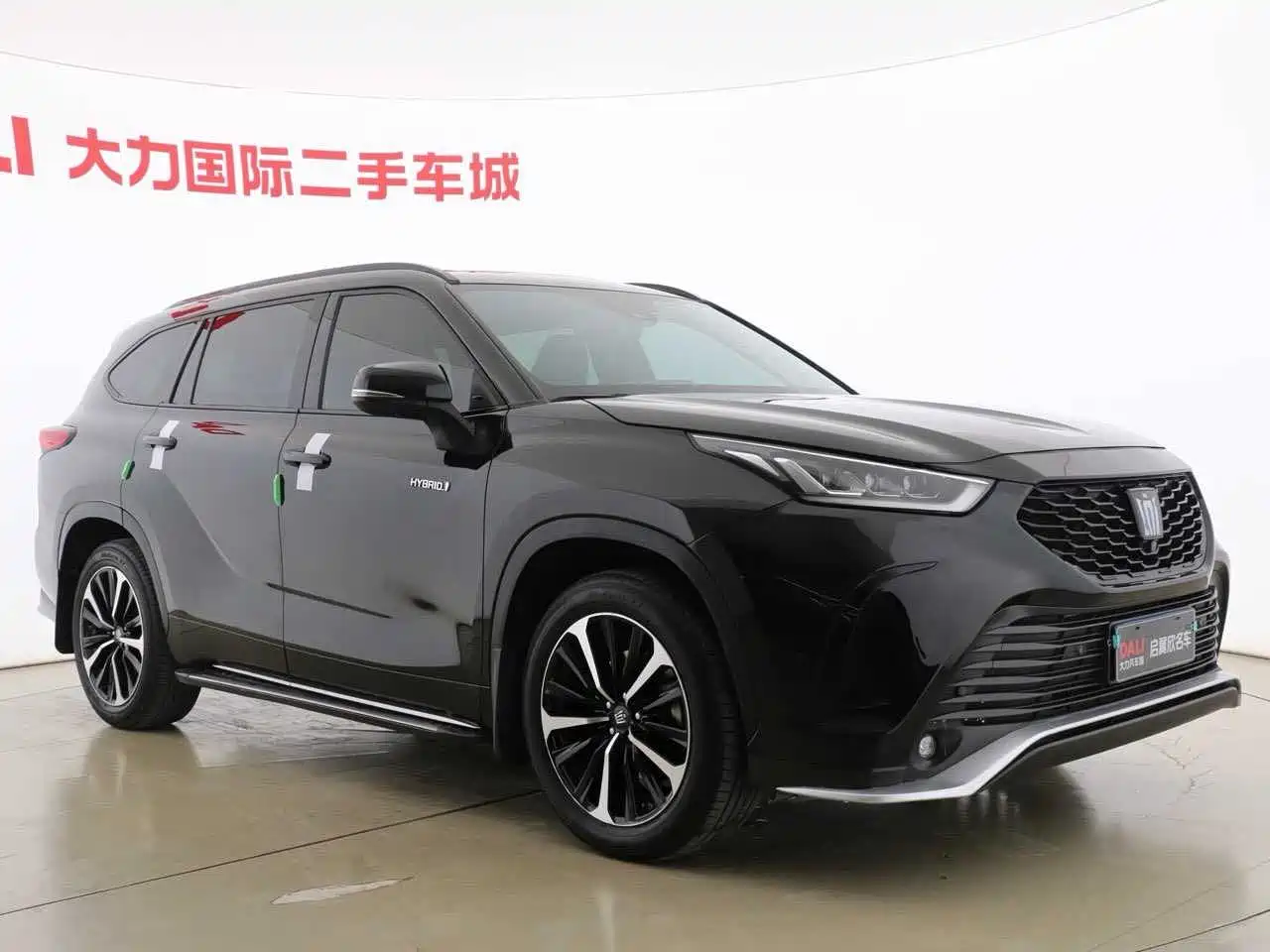 Toyota Crown Kluger 2021 2.5L HEV 4WD Premium фото 2